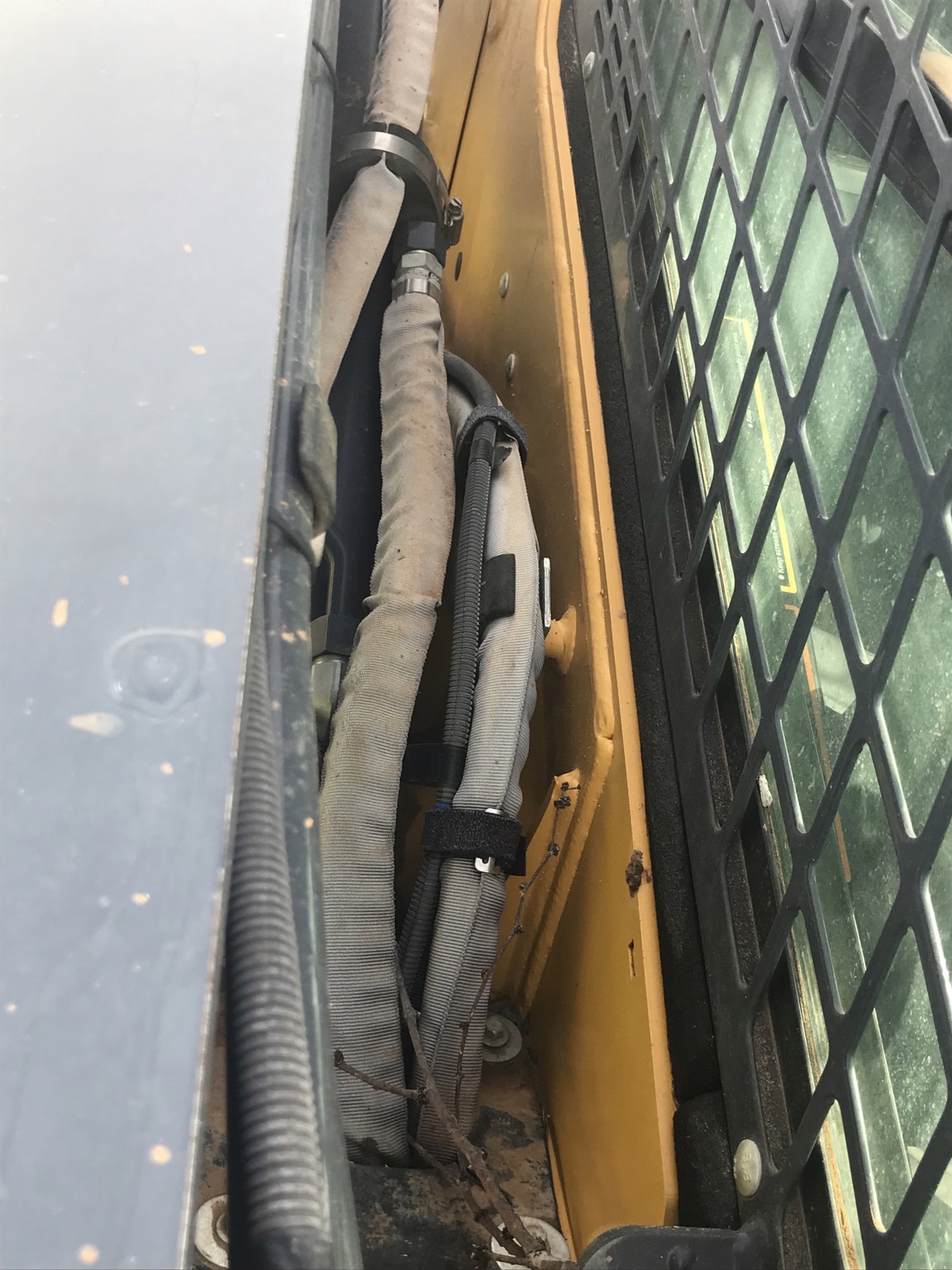 2019 John Deere 333G Image 21