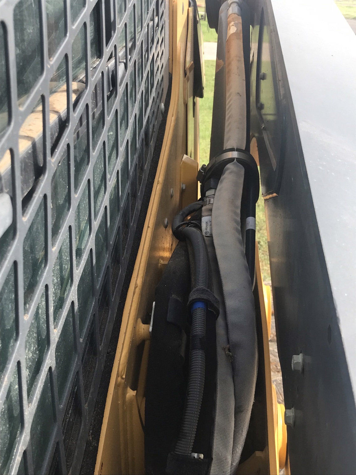 2019 John Deere 333G Image 25