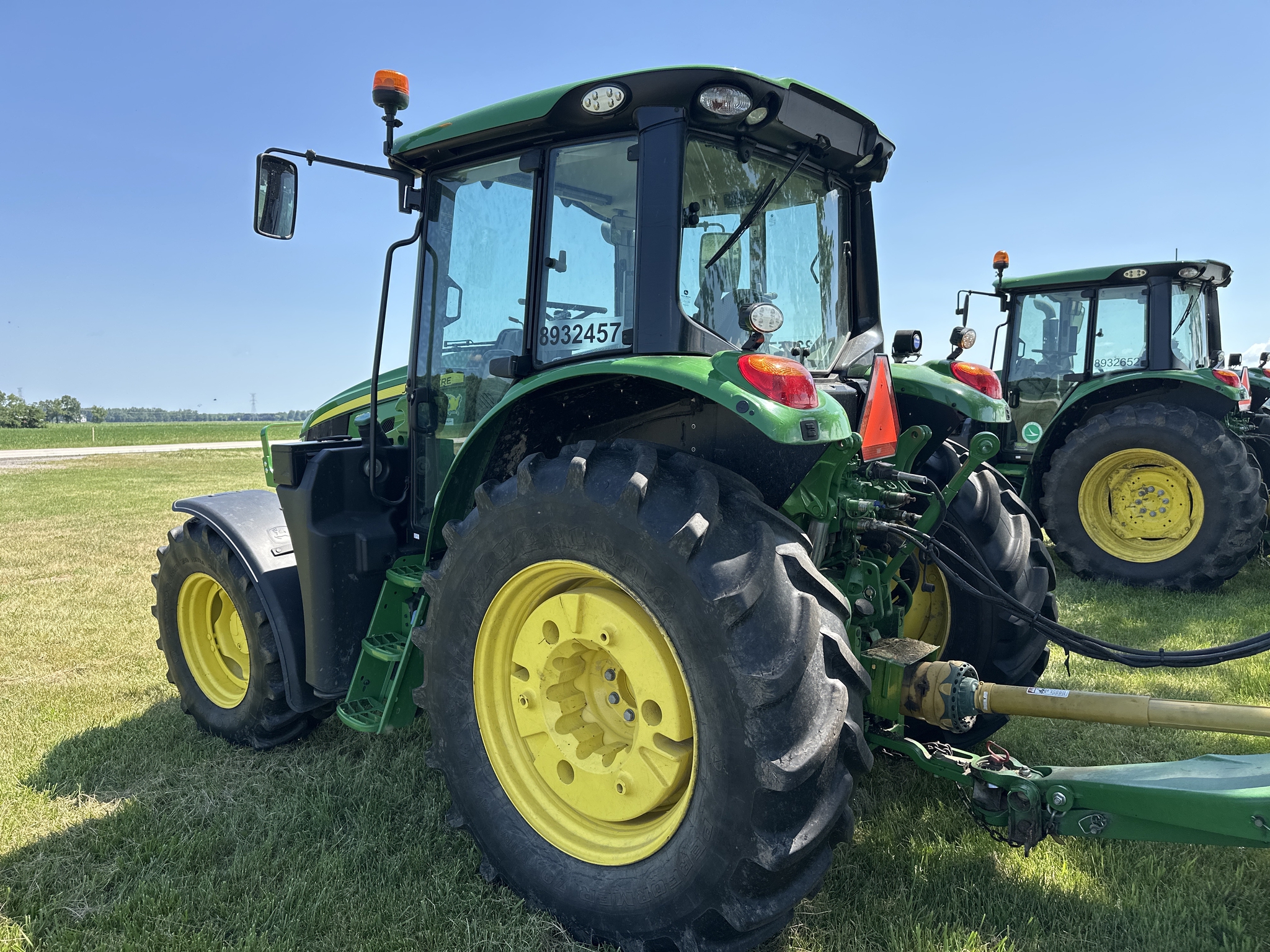 2023 John Deere 6120M Image 3