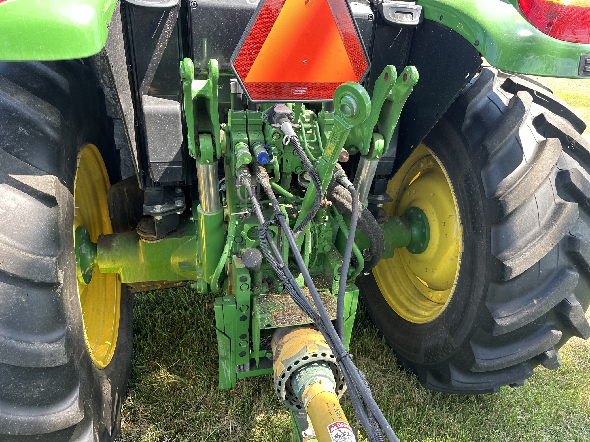 2023 John Deere 6120M Image 17