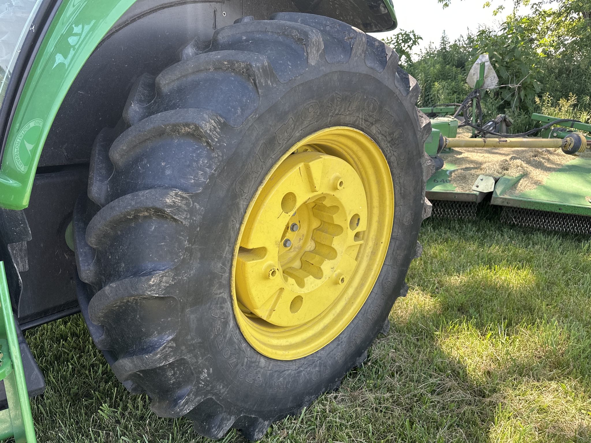 2023 John Deere 6120M Image 14