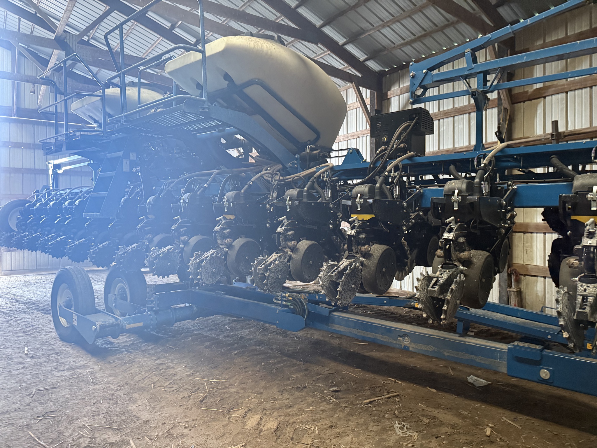  2021 Kinze 3665 at Heritage Tractor in Carthage, IL