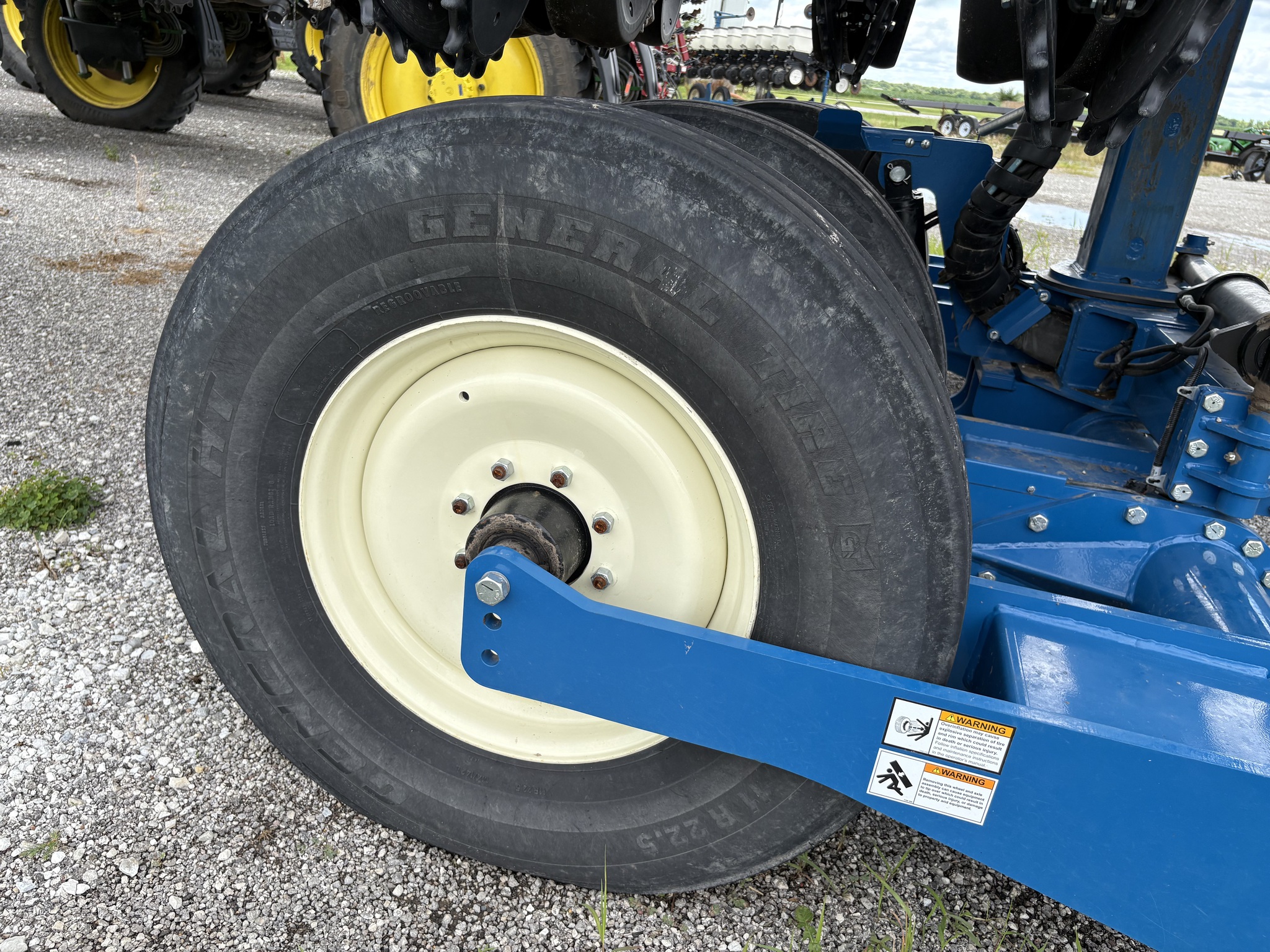 Used Kinze 3665 668279 for Sale | Heritage Tractor