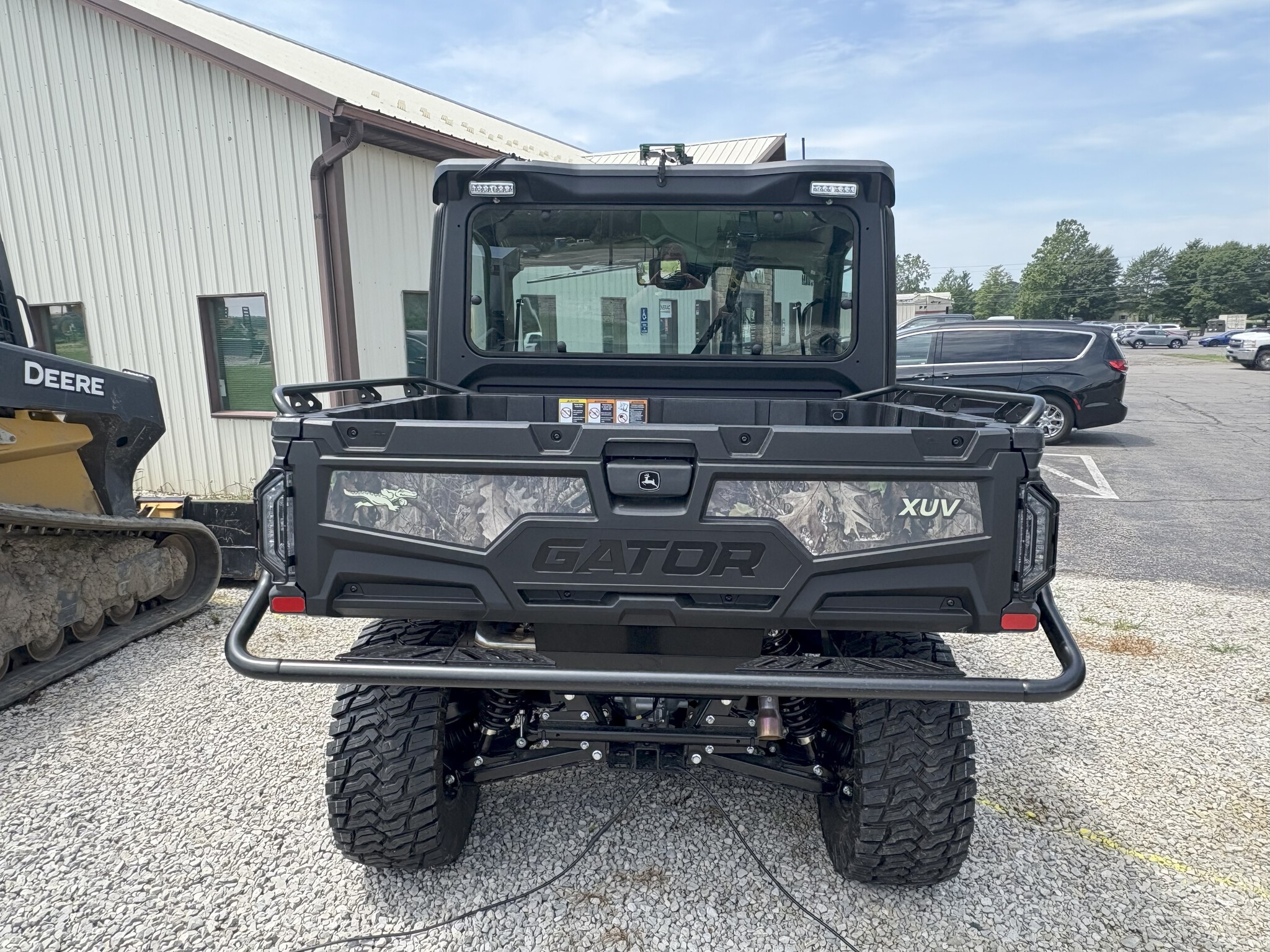 2025 John Deere XUV 845 R Image 4