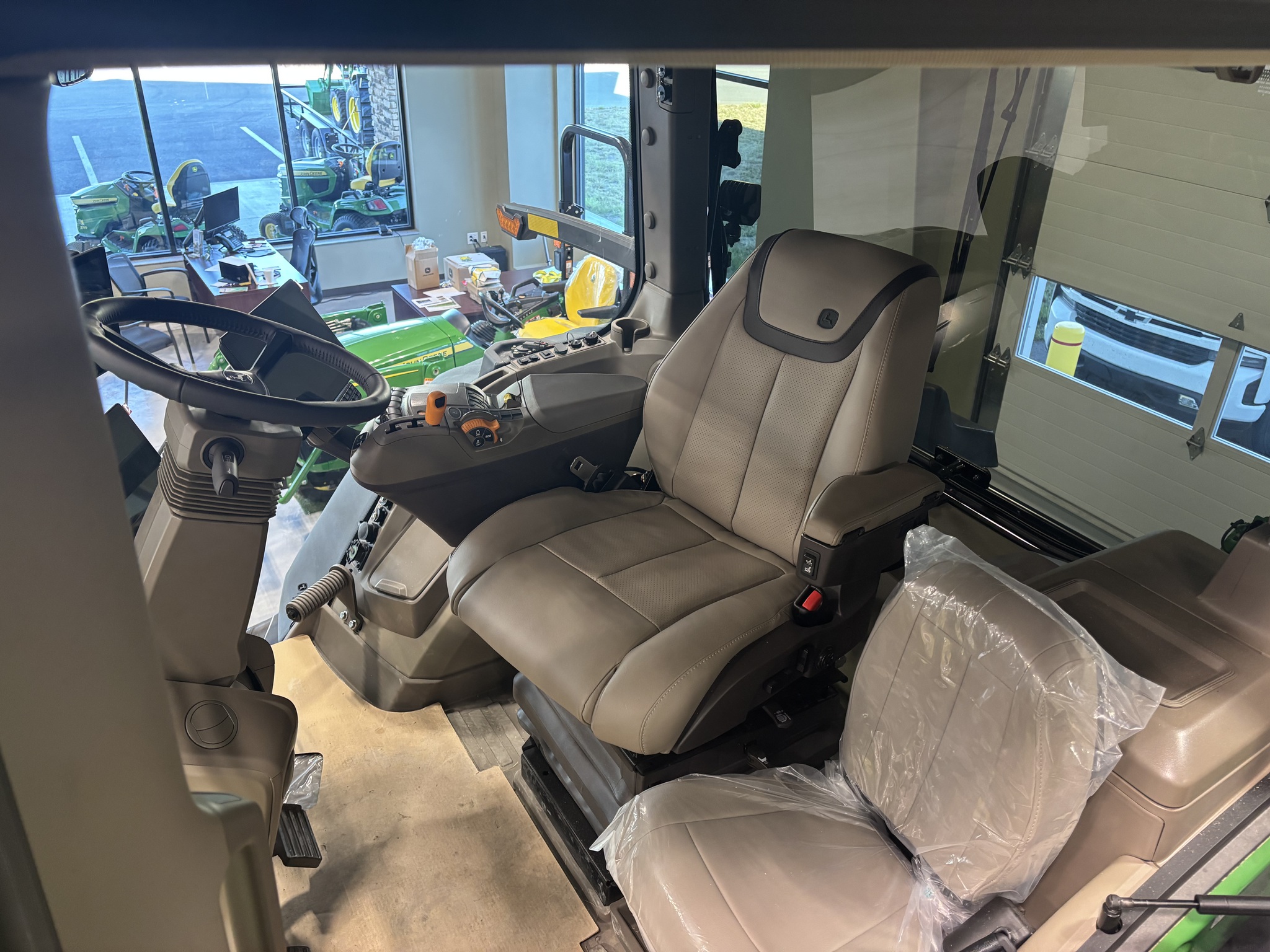 2024 John Deere 9RT 590 Image 8