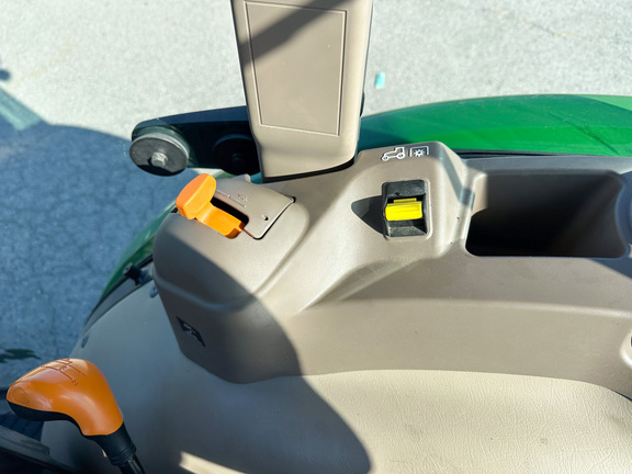 2024 John-Deere 5075E