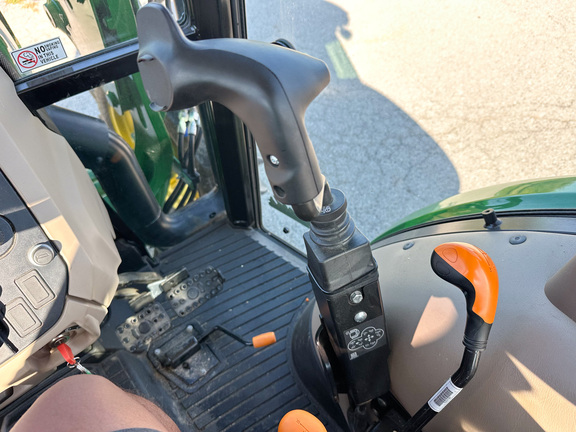 2024 John-Deere 5075E