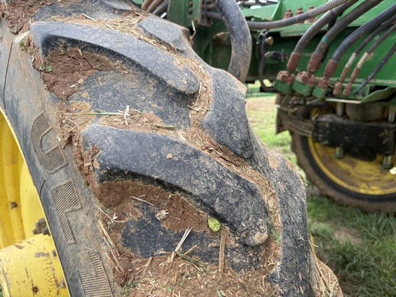 Photo of 2017 John Deere R4038