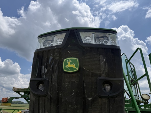 Photo of 2017 John Deere R4038