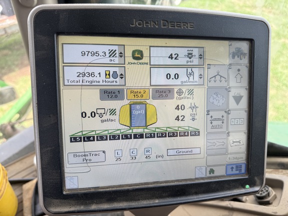 Photo of 2017 John Deere R4038