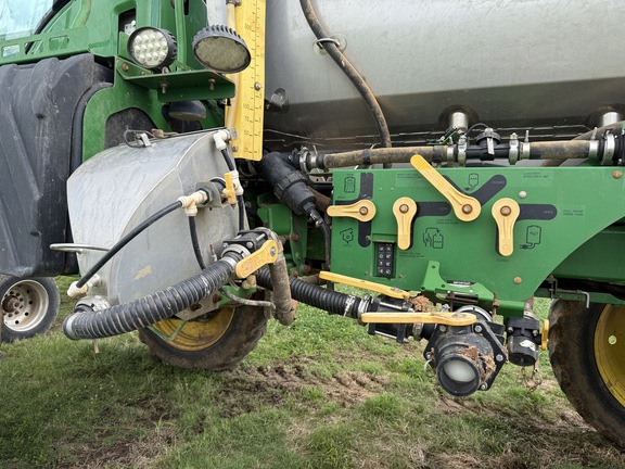 Photo of 2017 John Deere R4038