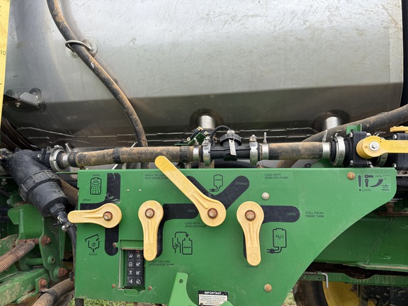 Photo of 2017 John Deere R4038