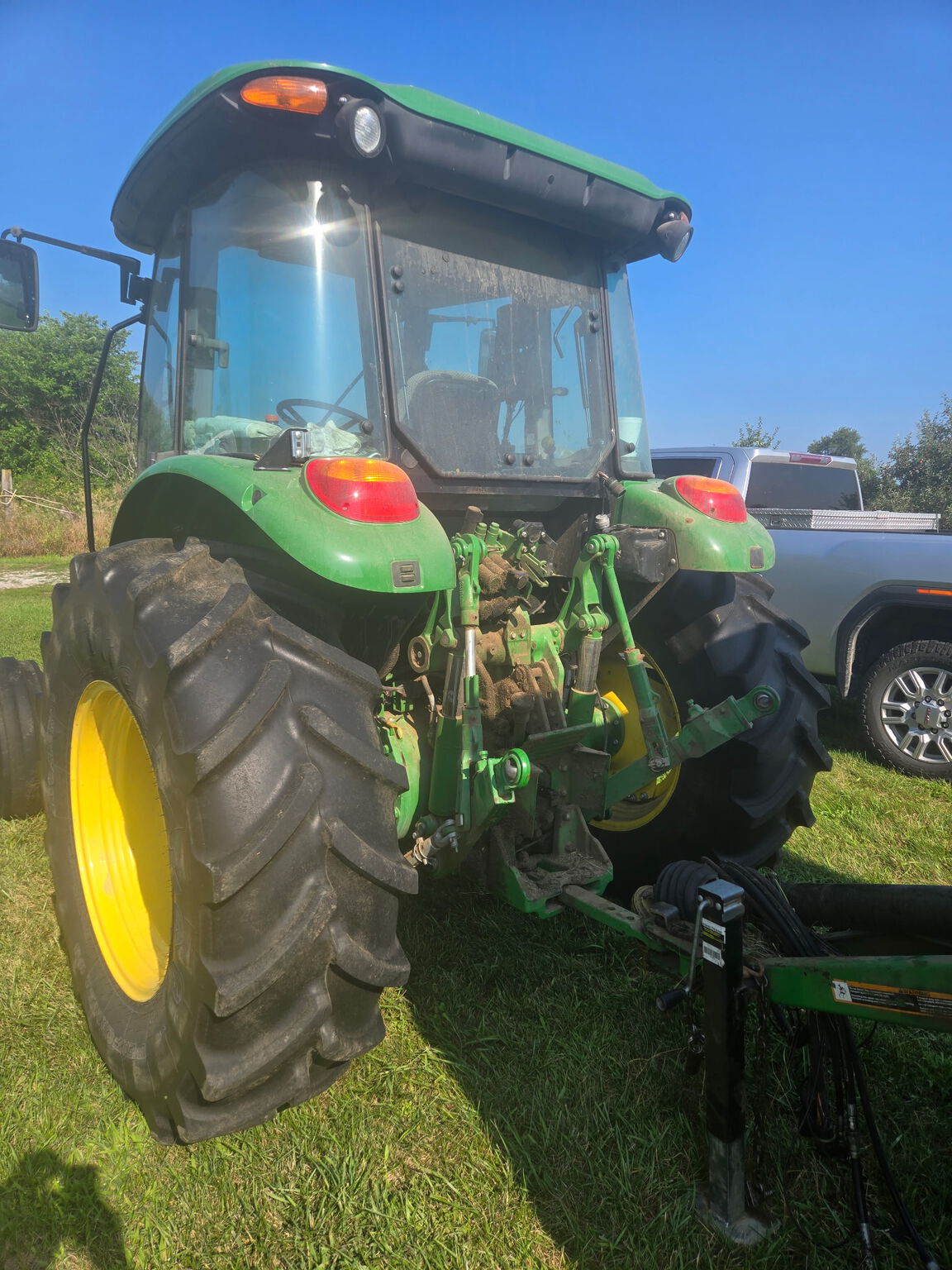 2018 John Deere 5090M Image 4