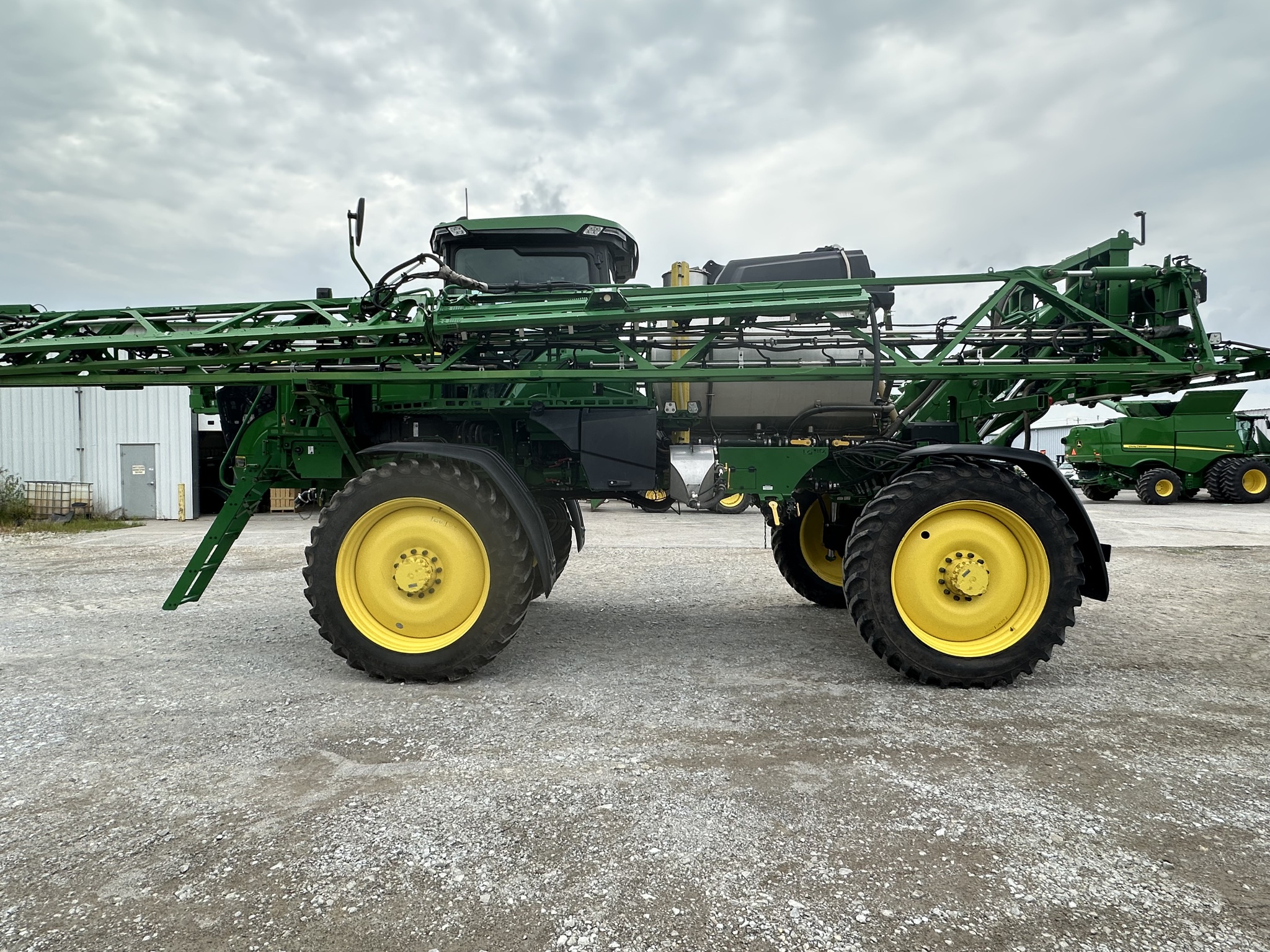 2022 John Deere 412R Image 2
