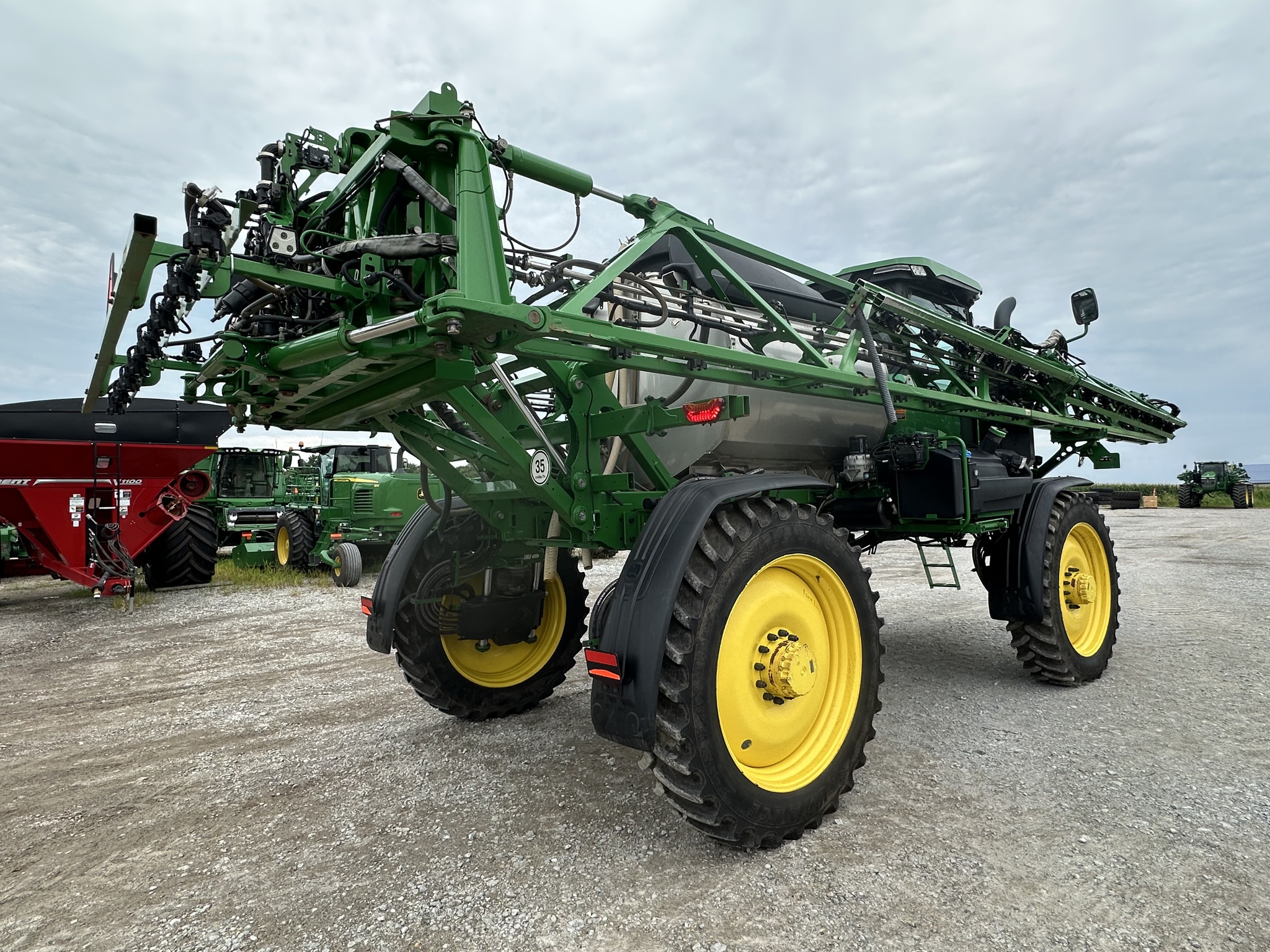2022 John Deere 412R Image 5