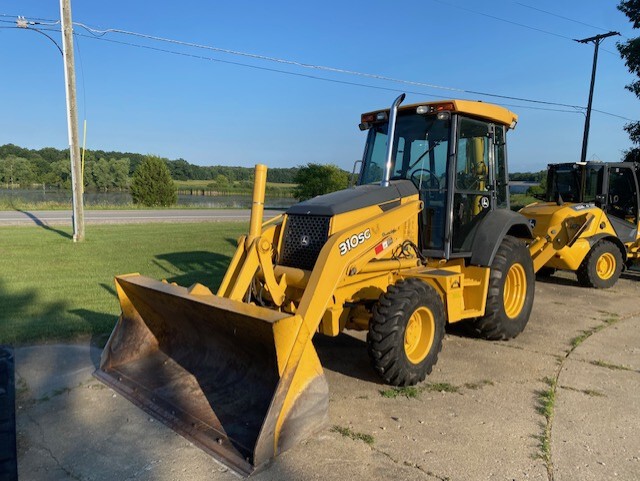 2005 John Deere 310SG Image 2