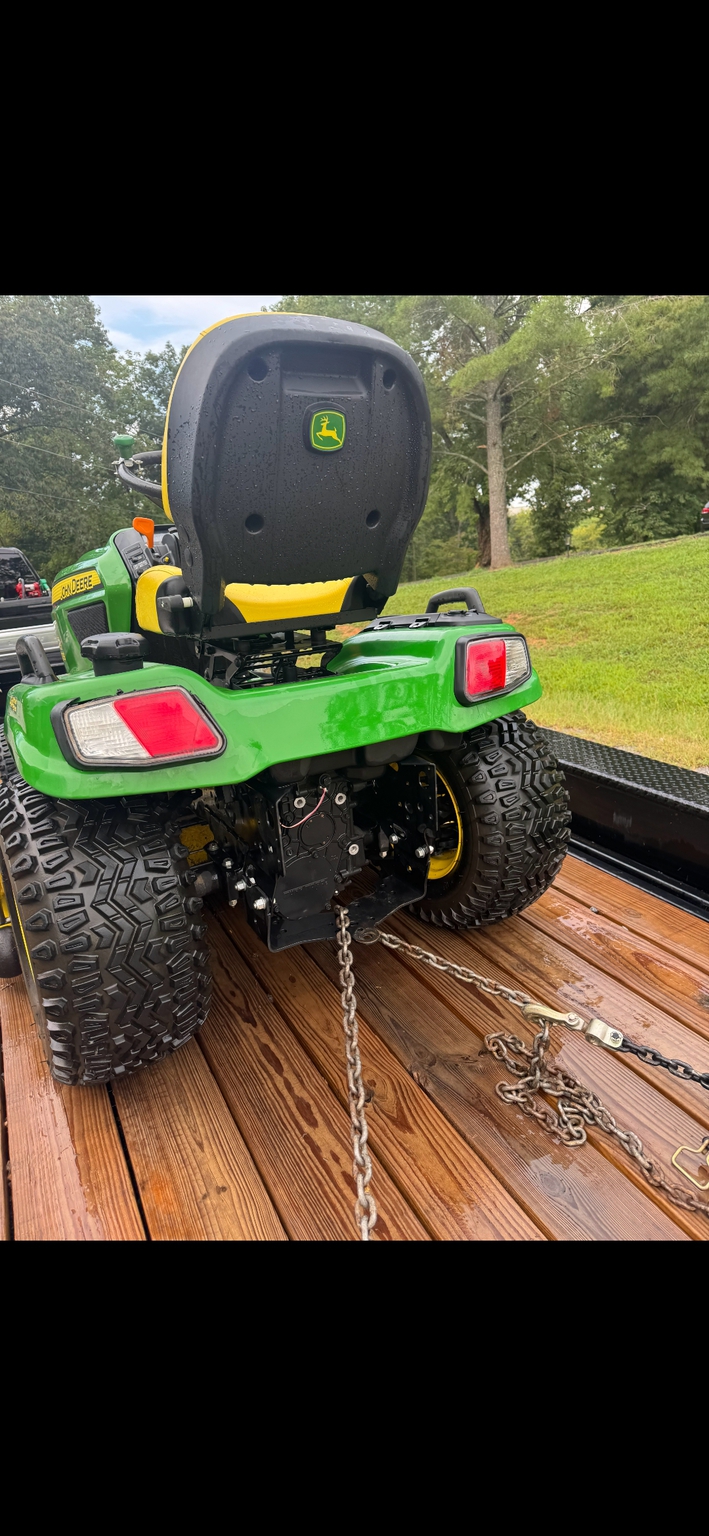 2019 John Deere X739 Image 2