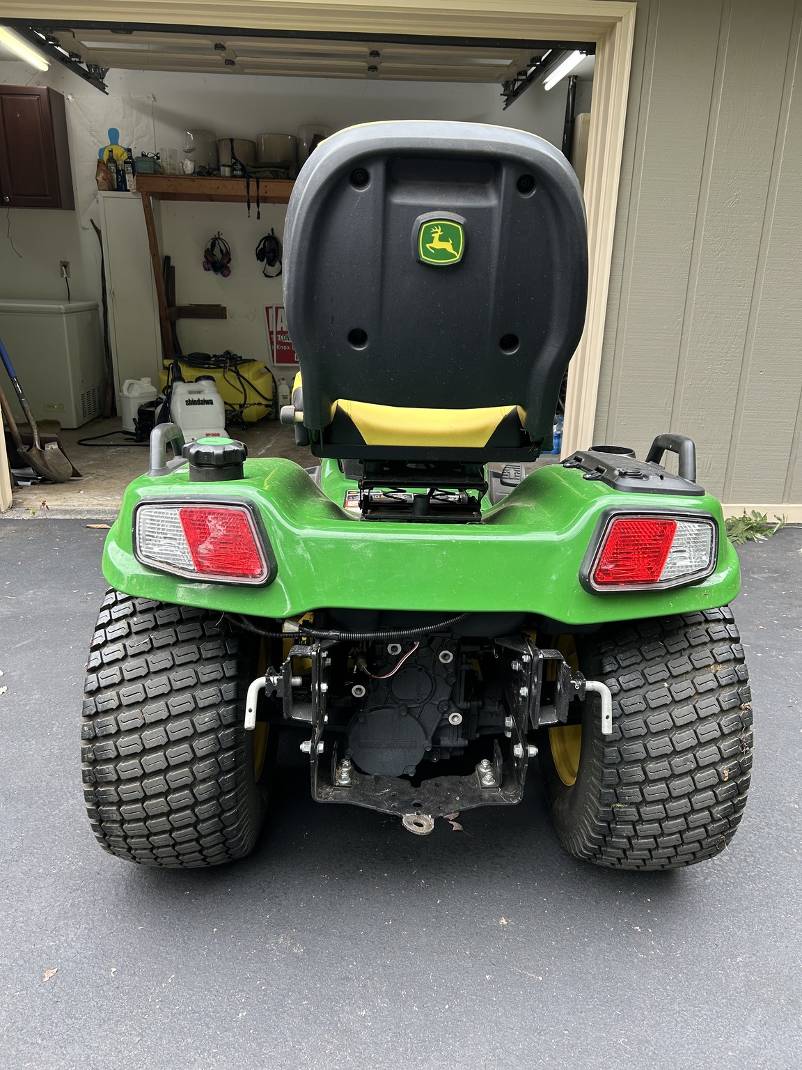 2016 John Deere X750 Image 3