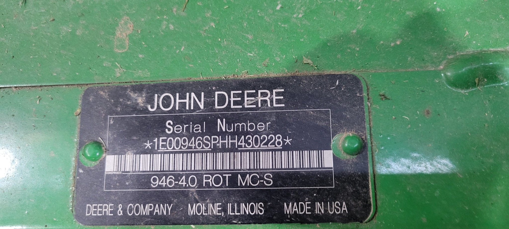 2017 John Deere 946 Image 13