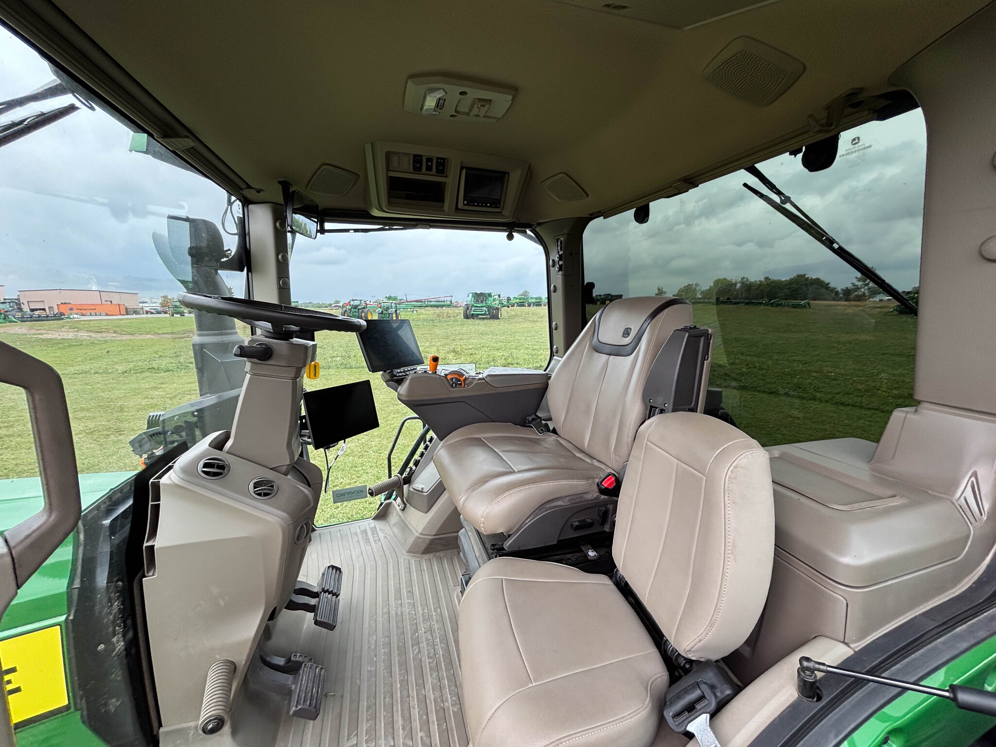 Used 2024 John Deere 8RX 410 Track Tractors at Koenig Equipment in Anna, OH - PhotoXL30