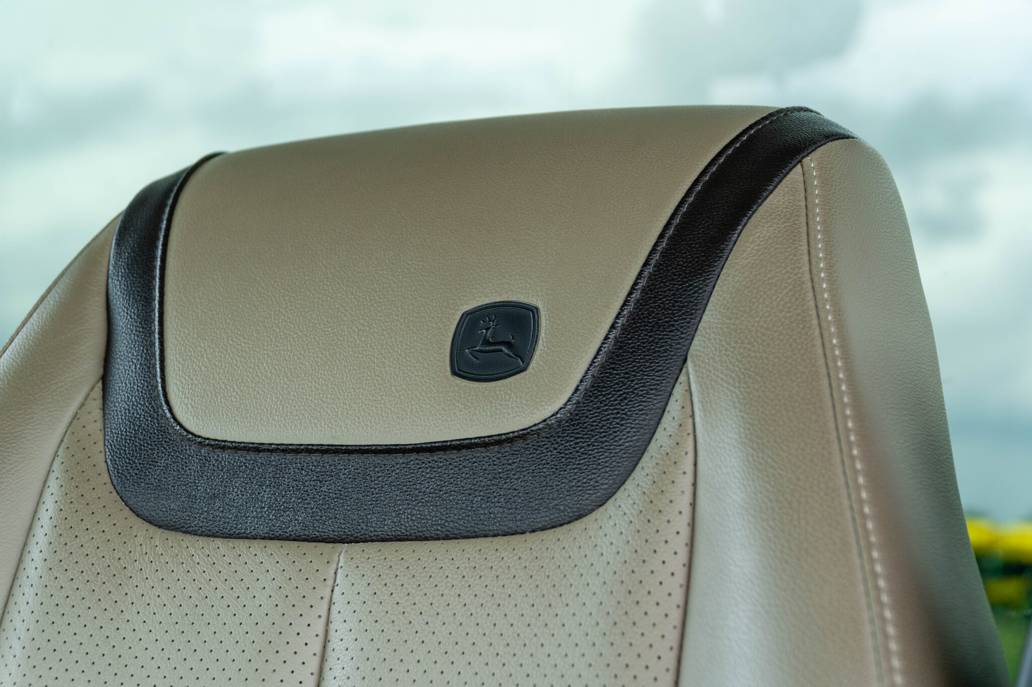 Used 2024 John Deere 8RX 410 Track Tractors at Koenig Equipment in Anna, OH - PhotoXL31