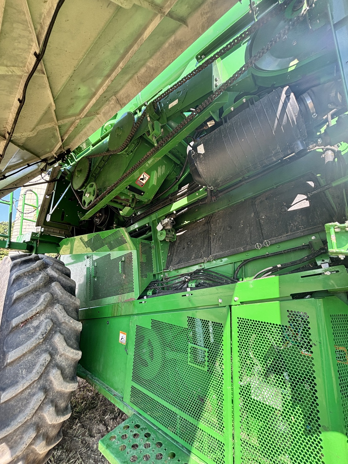 2014 John Deere S660 Image 4