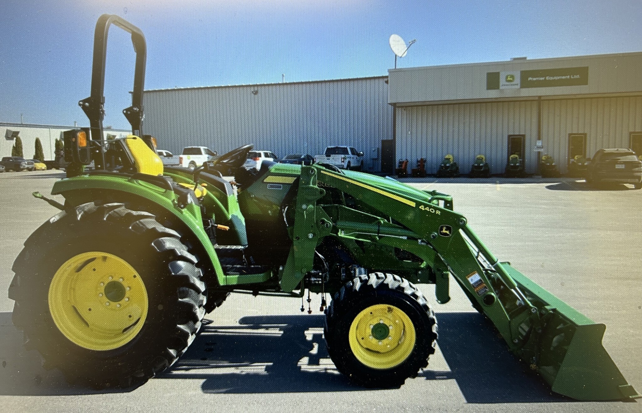 2022 John Deere 4066R Image 1