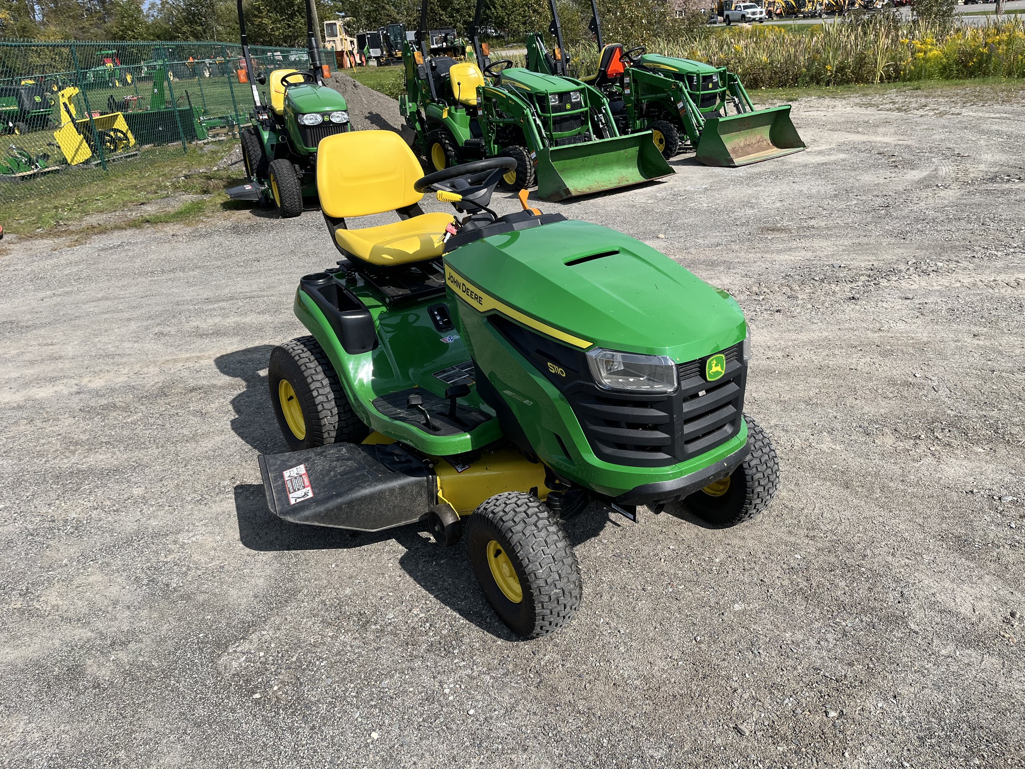 2022 John Deere S110 Image 3