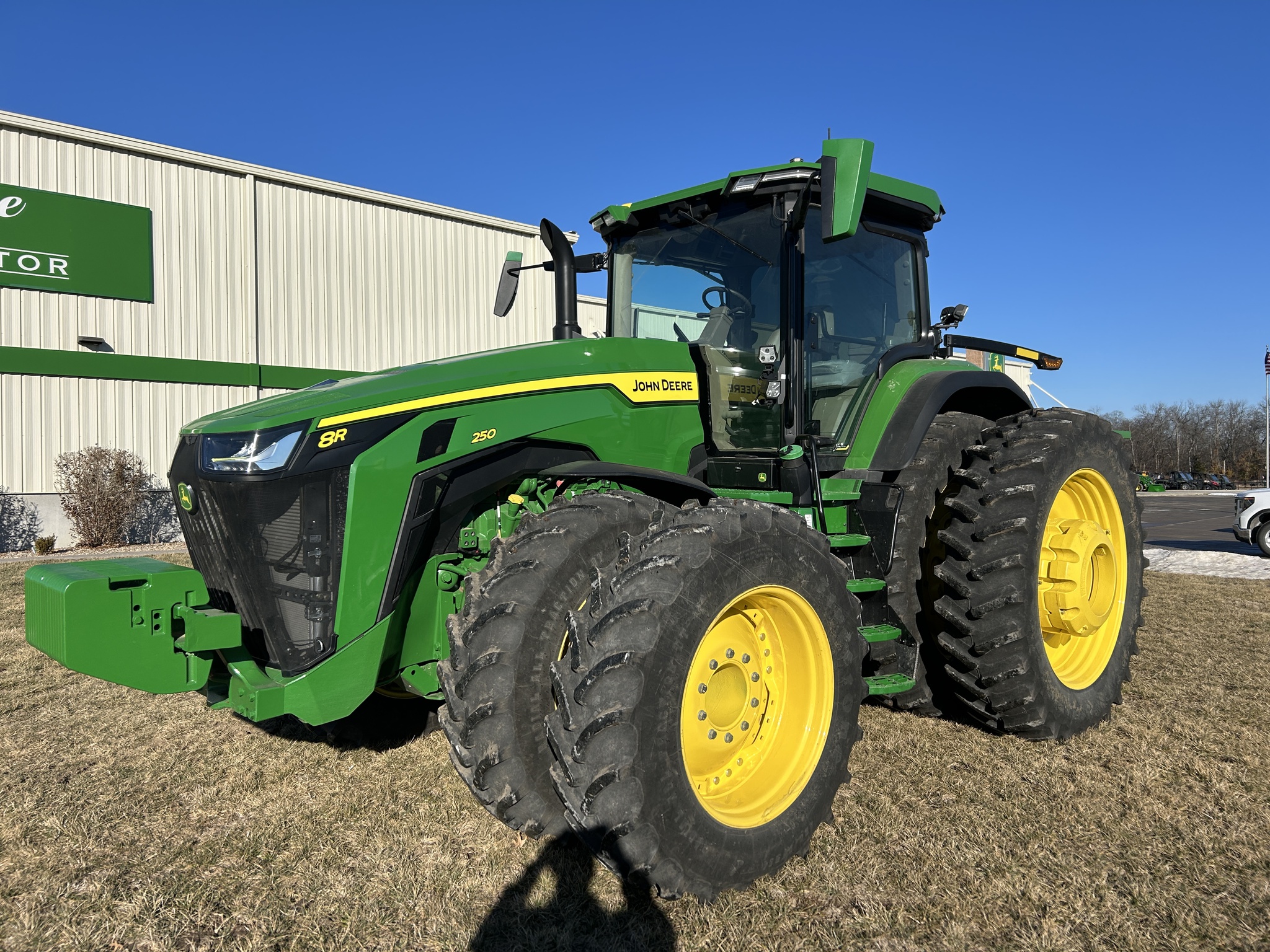  2024 John Deere 8R 250 at Heritage Tractor in Adrian, MO