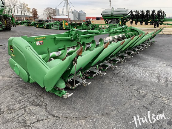 Photo of 2019 John Deere 712FC