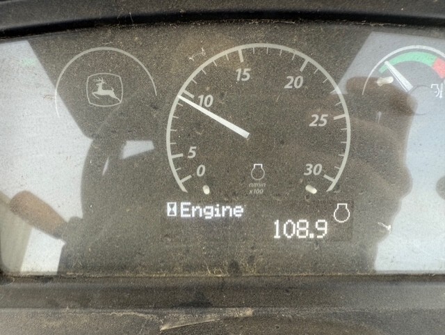 2023 John Deere 4052M Image 11