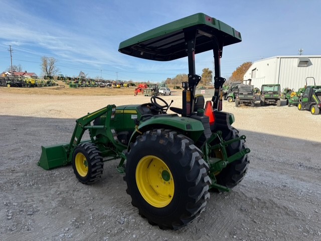 2023 John Deere 4052M Image 6