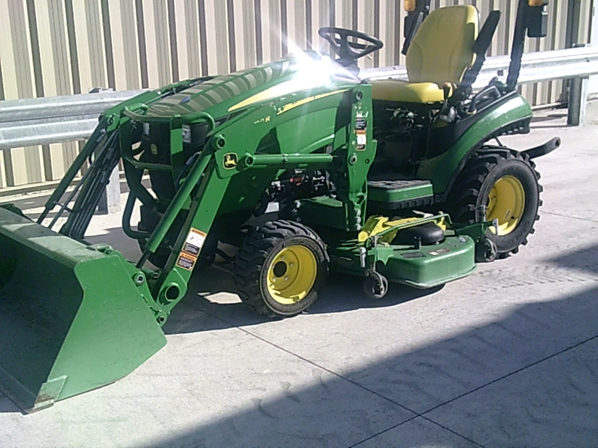 2019 John Deere 1025R Image 7