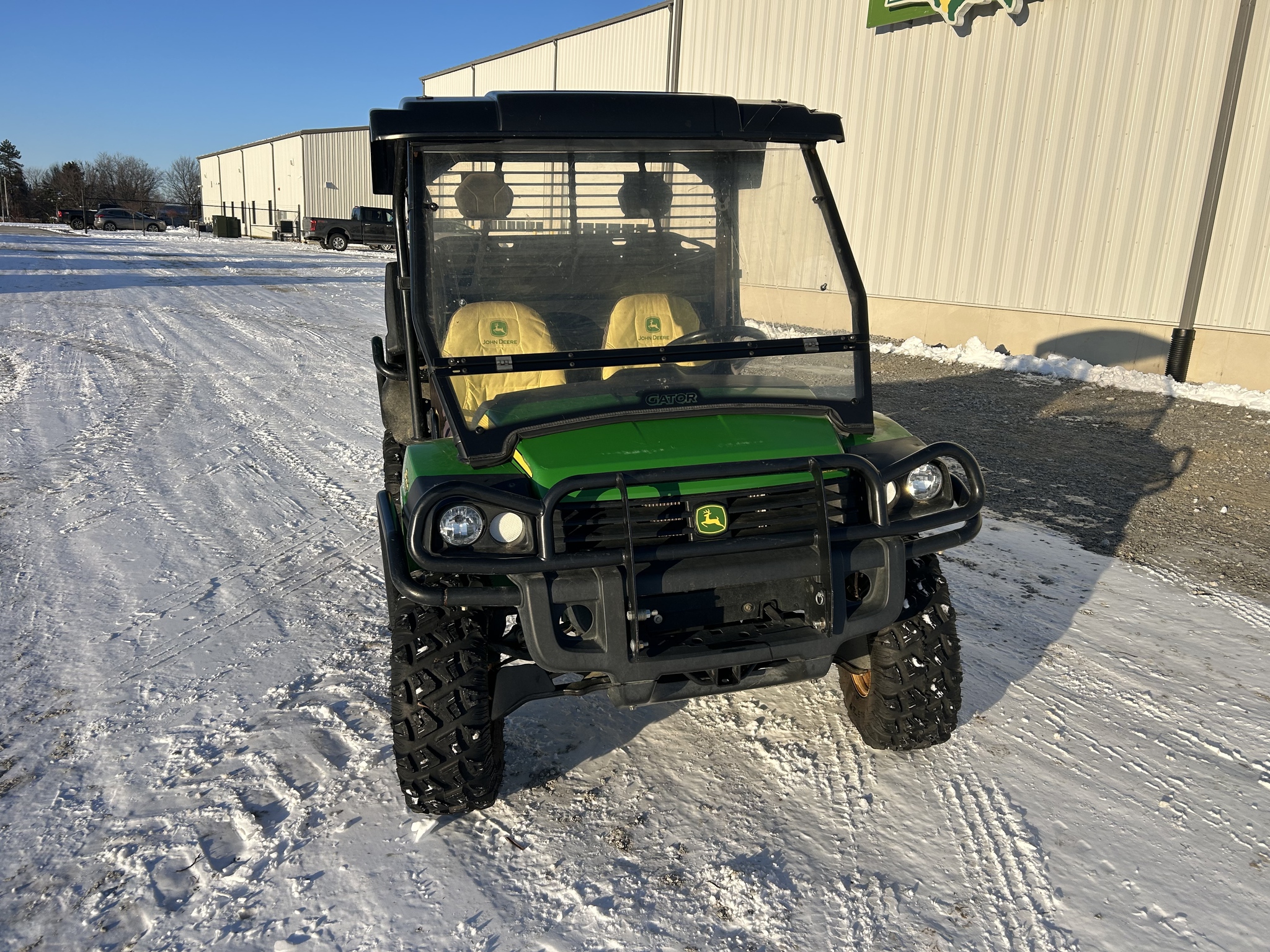 2011 John Deere XUV 825I GREEN Image 2