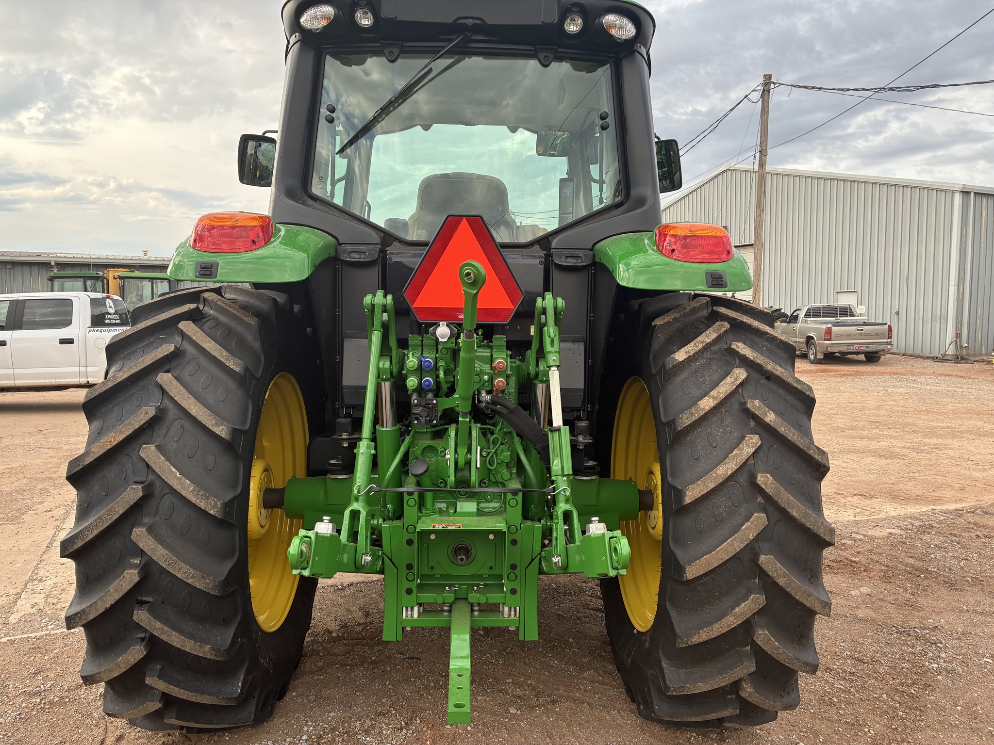 2024 John Deere 6110M Image 4