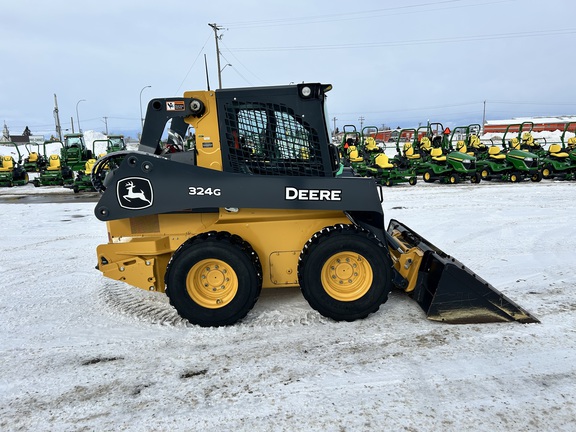 Used 2022 John Deere 324G Skid Steer Loaders at Horizon Ag & Turf in Westlock, AB - Photo2