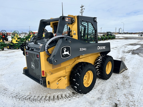 Used 2022 John Deere 324G Skid Steer Loaders at Horizon Ag & Turf in Westlock, AB - Photo3
