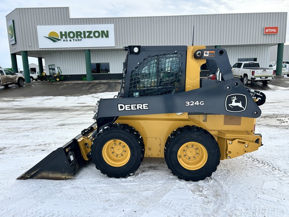 Used 2022 John Deere 324G Skid Steer Loaders at Horizon Ag & Turf in Westlock, AB - Photo6