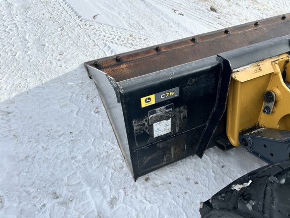 Used 2022 John Deere 324G Skid Steer Loaders at Horizon Ag & Turf in Westlock, AB - Photo8