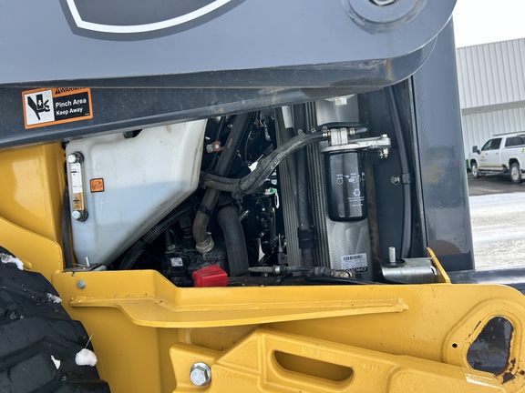 Used 2022 John Deere 324G Skid Steer Loaders at Horizon Ag & Turf in Westlock, AB - Photo37