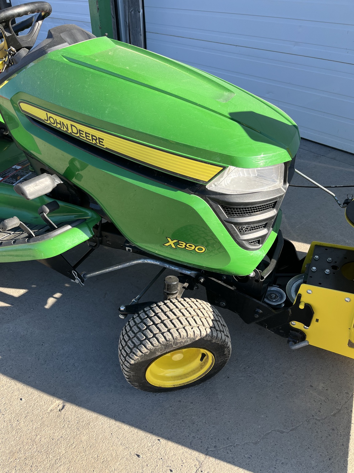 2022 John Deere X390 Image 1