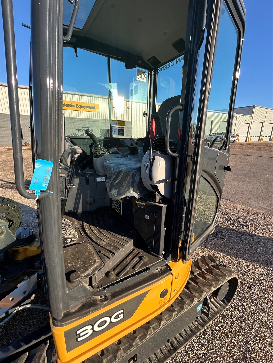 2023 John Deere 30G Image 5