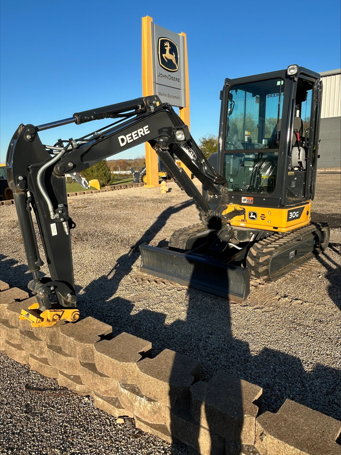 2023 John Deere 30G Image 2