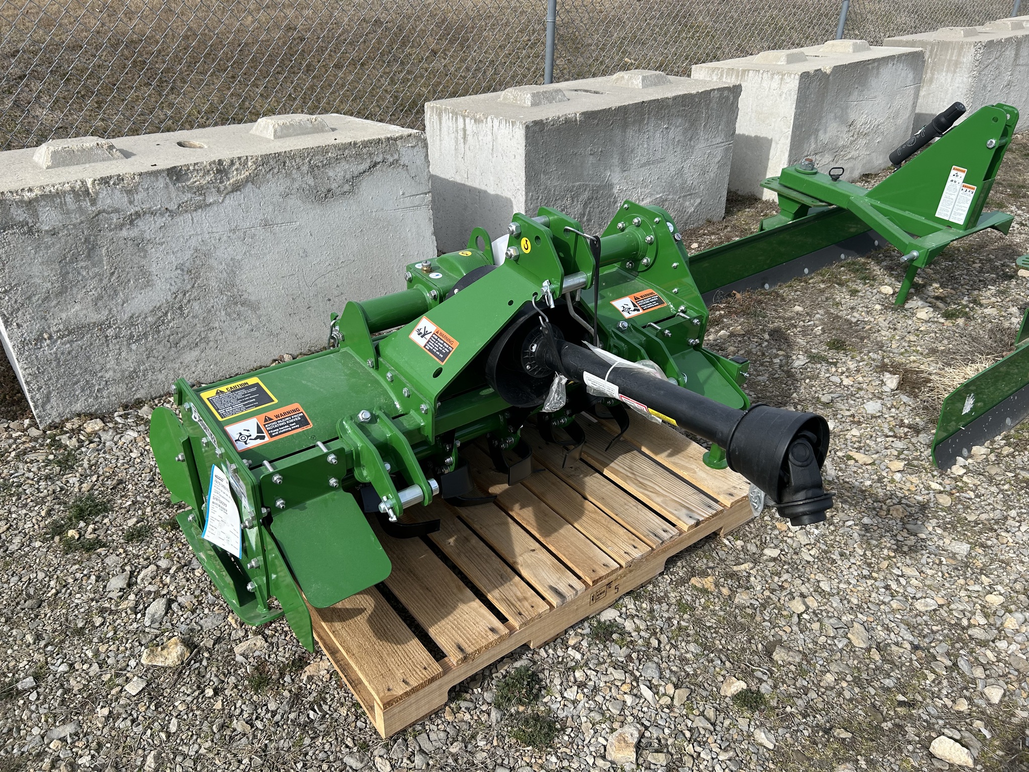  2025 Frontier RT3049 at Heritage Tractor in Topeka, KS