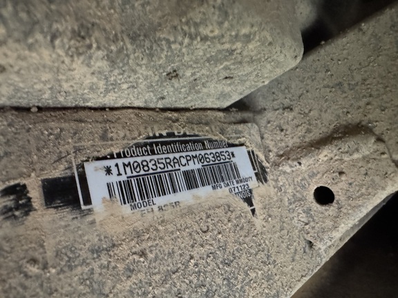 2023 John Deere XUV 835R - Photo2