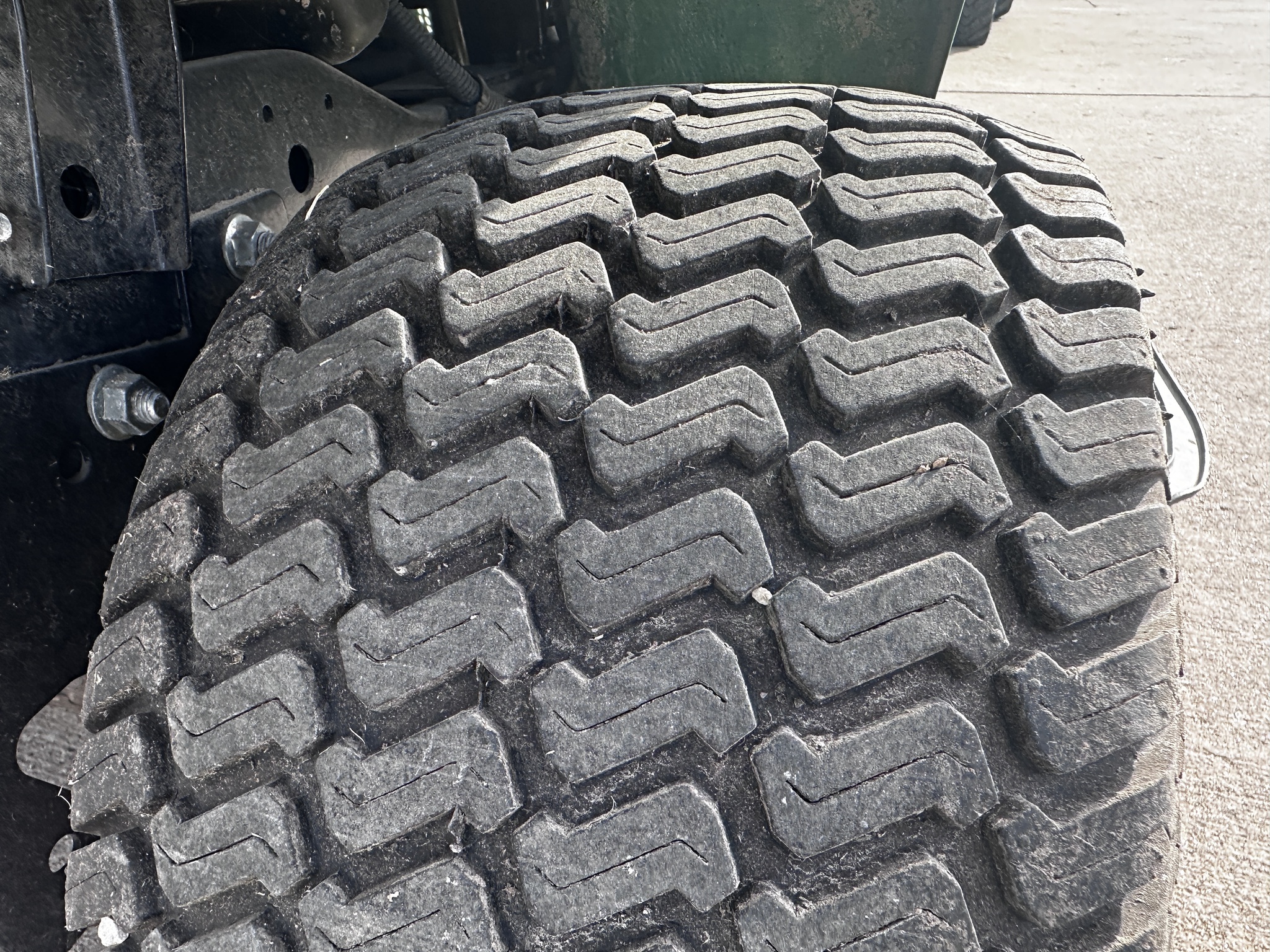 2018 John Deere X350 Image 10