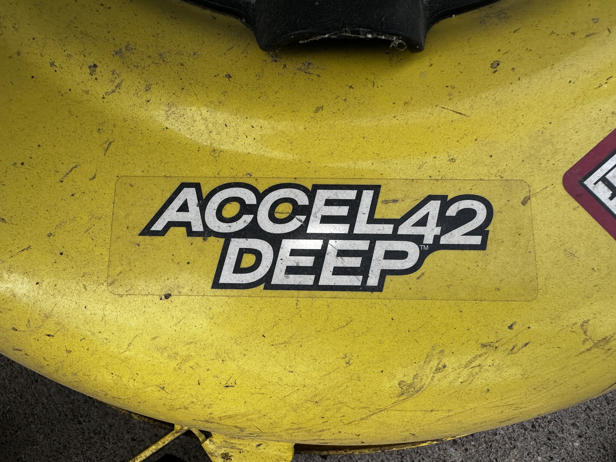 2018 John Deere X350 Image 11