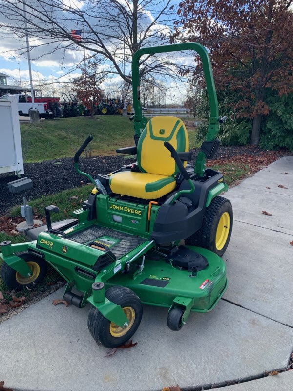 2023 John Deere Z545R Image 2