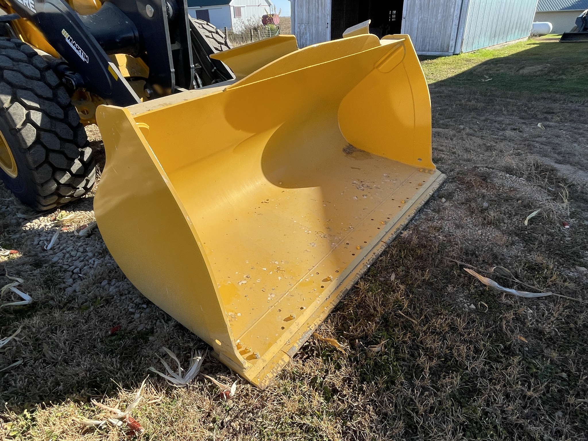 2025 John Deere 544 P Image 6