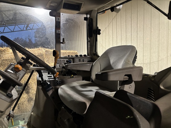 Photo of 2018 John Deere 6145M